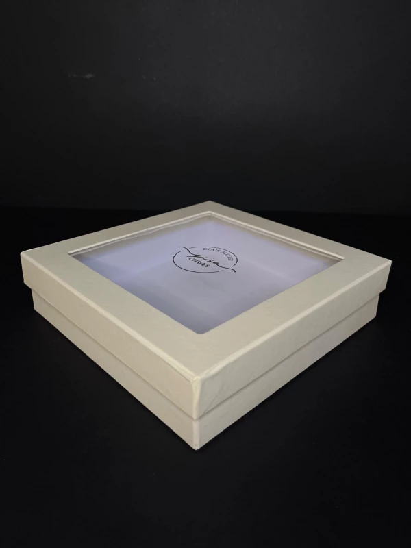 BOX QUADRADA COM VISOR